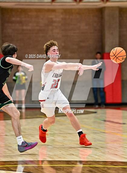 Thumbnail 1 in Highland vs. Strasburg (CHSAA 3A Great 8) photogallery.