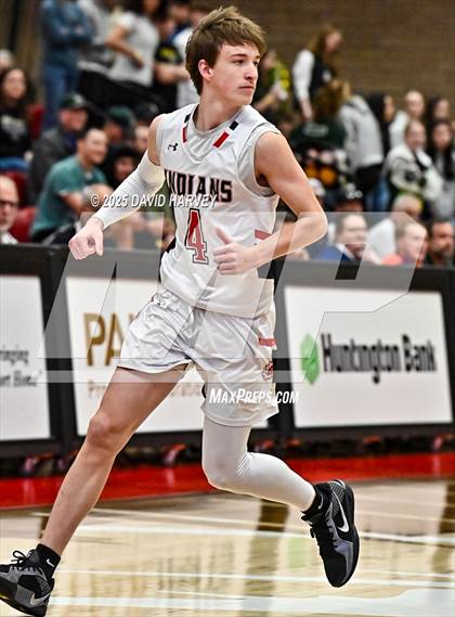 Thumbnail 1 in Highland vs. Strasburg (CHSAA 3A Great 8) photogallery.