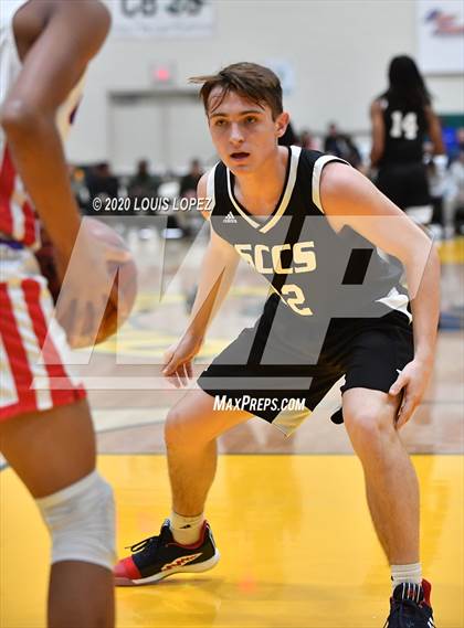 Thumbnail 1 in George Washington Prep vs. Santa Clarita Christian (The Classic at Damien) photogallery.
