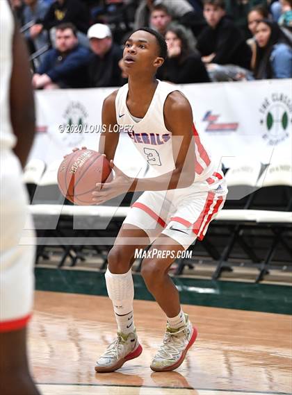 Thumbnail 1 in George Washington Prep vs. Santa Clarita Christian (The Classic at Damien) photogallery.