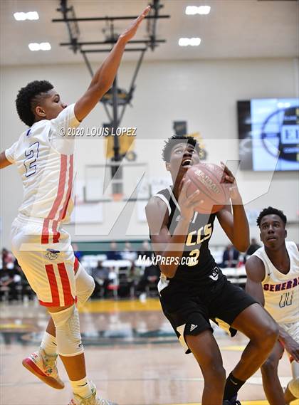Thumbnail 1 in George Washington Prep vs. Santa Clarita Christian (The Classic at Damien) photogallery.