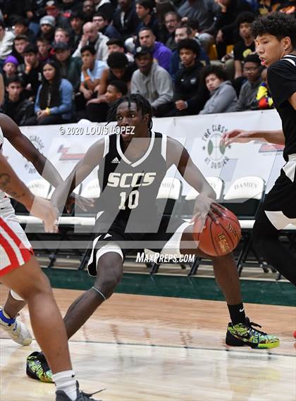 Thumbnail 2 in George Washington Prep vs. Santa Clarita Christian (The Classic at Damien) photogallery.