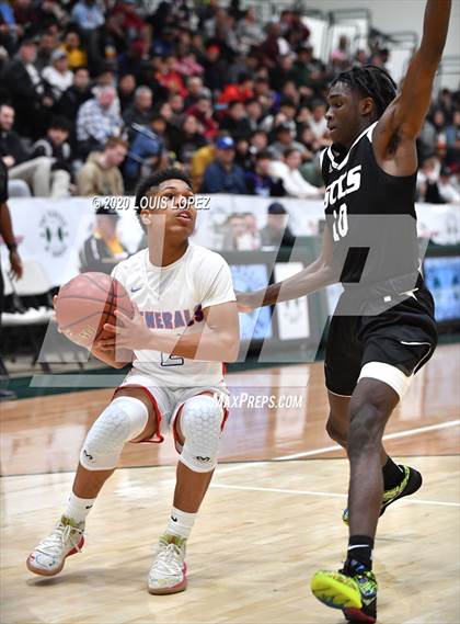 Thumbnail 1 in George Washington Prep vs. Santa Clarita Christian (The Classic at Damien) photogallery.