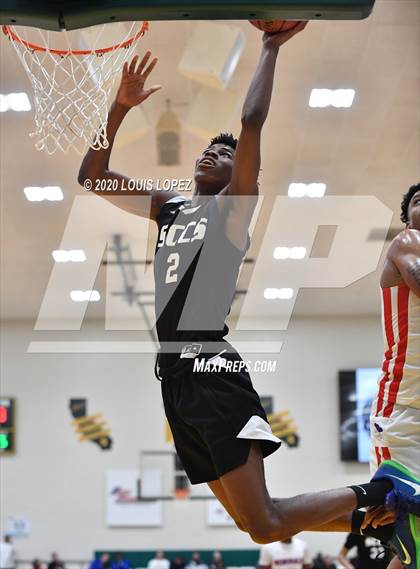 Thumbnail 1 in George Washington Prep vs. Santa Clarita Christian (The Classic at Damien) photogallery.