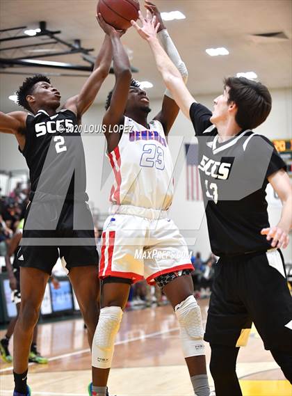 Thumbnail 2 in George Washington Prep vs. Santa Clarita Christian (The Classic at Damien) photogallery.