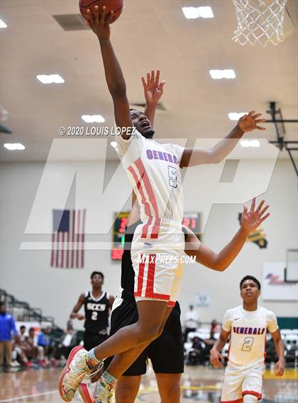 Thumbnail 2 in George Washington Prep vs. Santa Clarita Christian (The Classic at Damien) photogallery.