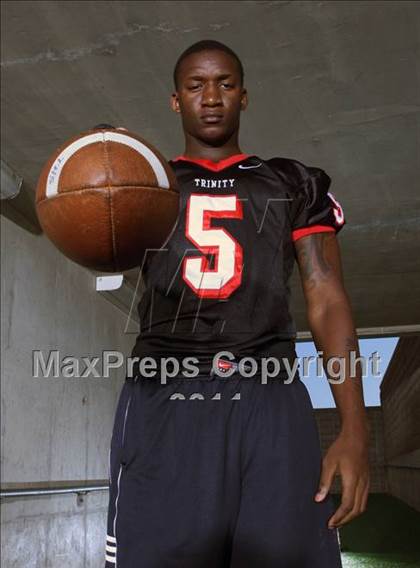 Thumbnail 1 in Trinity (Top 25 Photo Shoot) photogallery.
