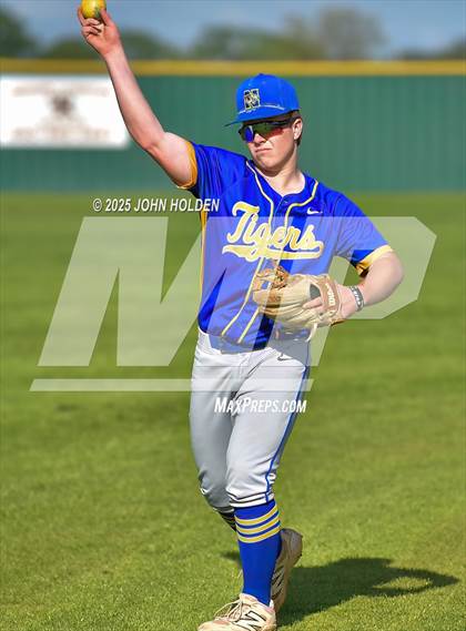 Thumbnail 1 in Tonkawa @ Newkirk photogallery.