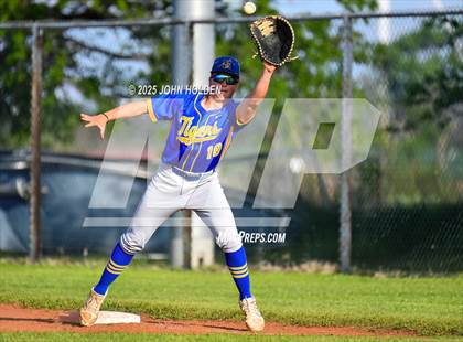 Thumbnail 2 in Tonkawa @ Newkirk photogallery.