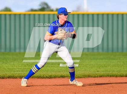 Thumbnail 1 in Tonkawa @ Newkirk photogallery.