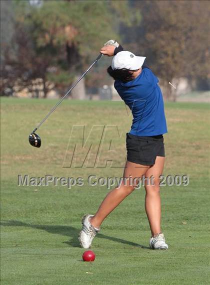 Thumbnail 2 in CIF LA City Section Girls Golf Championships photogallery.