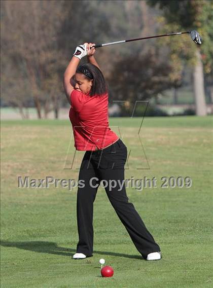 Thumbnail 3 in CIF LA City Section Girls Golf Championships photogallery.