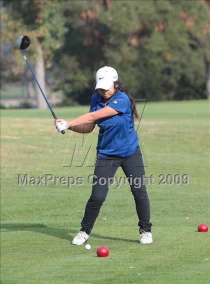 Thumbnail 2 in CIF LA City Section Girls Golf Championships photogallery.