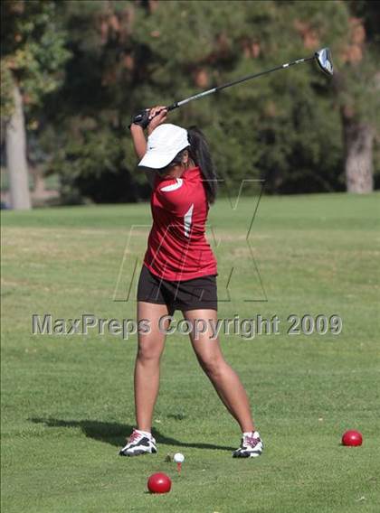 Thumbnail 1 in CIF LA City Section Girls Golf Championships photogallery.