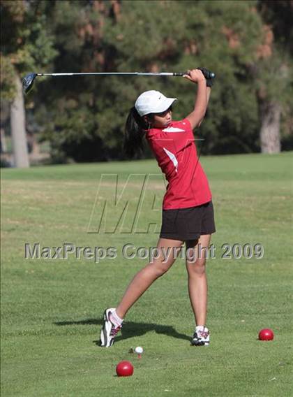 Thumbnail 2 in CIF LA City Section Girls Golf Championships photogallery.