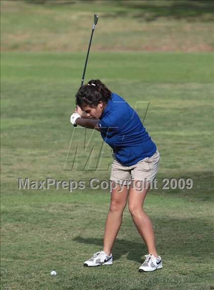 Thumbnail 2 in CIF LA City Section Girls Golf Championships photogallery.