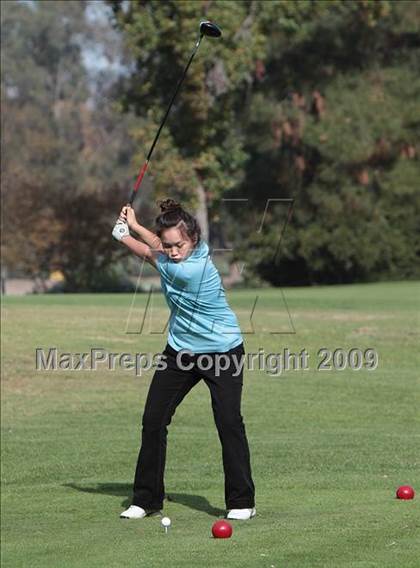 Thumbnail 2 in CIF LA City Section Girls Golf Championships photogallery.