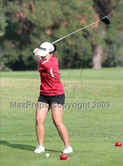 Thumbnail 2 in CIF LA City Section Girls Golf Championships photogallery.