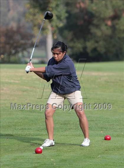 Thumbnail 2 in CIF LA City Section Girls Golf Championships photogallery.