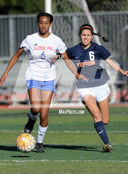 Thumbnail 2 in Cypress vs. Los Alamitos (Aliso Cup Tournament) photogallery.