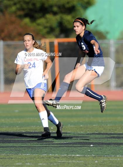 Thumbnail 2 in Cypress vs. Los Alamitos (Aliso Cup Tournament) photogallery.