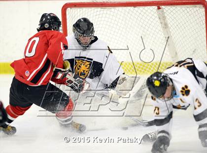 Thumbnail 2 in Masuk @ Daniel Hand photogallery.