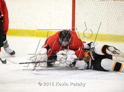 Thumbnail 2 in Masuk @ Daniel Hand photogallery.