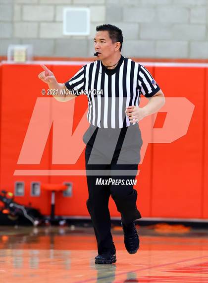 Thumbnail 3 in Harvard-Westlake vs. Etiwanda (Mater Dei Extravaganza) photogallery.