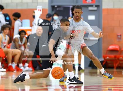 Thumbnail 2 in Harvard-Westlake vs. Etiwanda (Mater Dei Extravaganza) photogallery.
