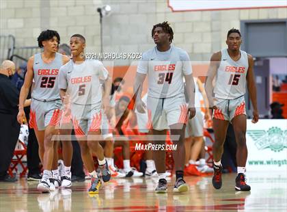 Thumbnail 2 in Harvard-Westlake vs. Etiwanda (Mater Dei Extravaganza) photogallery.