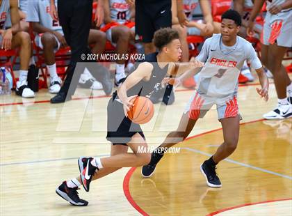 Thumbnail 2 in Harvard-Westlake vs. Etiwanda (Mater Dei Extravaganza) photogallery.