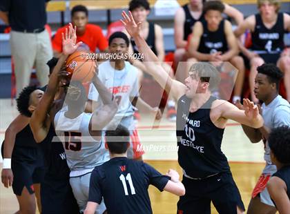 Thumbnail 1 in Harvard-Westlake vs. Etiwanda (Mater Dei Extravaganza) photogallery.