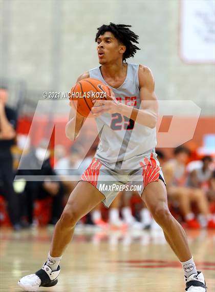 Thumbnail 1 in Harvard-Westlake vs. Etiwanda (Mater Dei Extravaganza) photogallery.