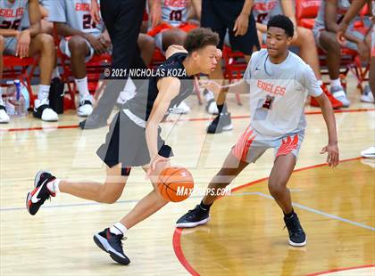 Thumbnail 1 in Harvard-Westlake vs. Etiwanda (Mater Dei Extravaganza) photogallery.