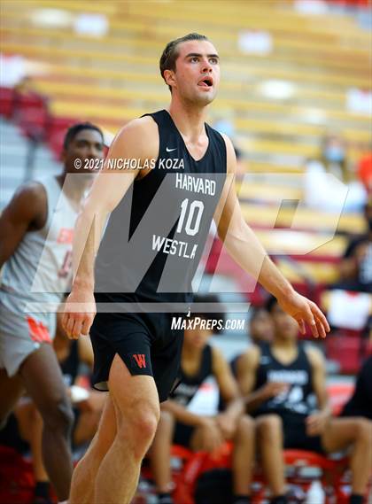 Thumbnail 1 in Harvard-Westlake vs. Etiwanda (Mater Dei Extravaganza) photogallery.