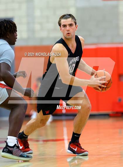 Thumbnail 2 in Harvard-Westlake vs. Etiwanda (Mater Dei Extravaganza) photogallery.