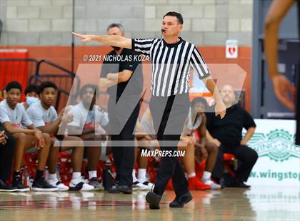 Thumbnail 1 in Harvard-Westlake vs. Etiwanda (Mater Dei Extravaganza) photogallery.