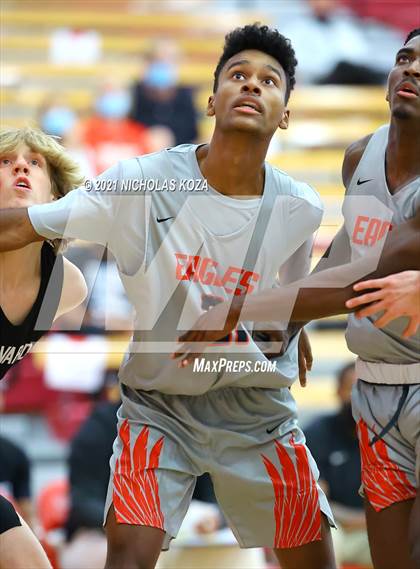 Thumbnail 1 in Harvard-Westlake vs. Etiwanda (Mater Dei Extravaganza) photogallery.