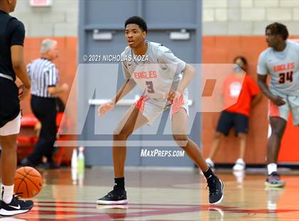 Thumbnail 2 in Harvard-Westlake vs. Etiwanda (Mater Dei Extravaganza) photogallery.
