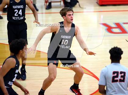 Thumbnail 2 in Harvard-Westlake vs. Etiwanda (Mater Dei Extravaganza) photogallery.