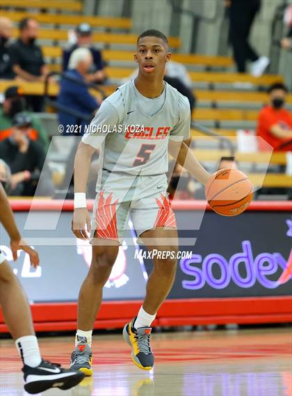 Thumbnail 2 in Harvard-Westlake vs. Etiwanda (Mater Dei Extravaganza) photogallery.