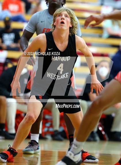 Thumbnail 3 in Harvard-Westlake vs. Etiwanda (Mater Dei Extravaganza) photogallery.