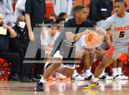 Thumbnail 2 in Harvard-Westlake vs. Etiwanda (Mater Dei Extravaganza) photogallery.