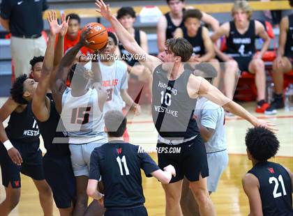 Thumbnail 2 in Harvard-Westlake vs. Etiwanda (Mater Dei Extravaganza) photogallery.