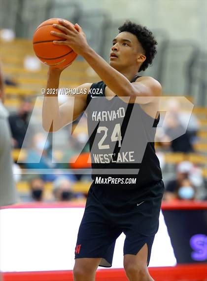 Thumbnail 3 in Harvard-Westlake vs. Etiwanda (Mater Dei Extravaganza) photogallery.