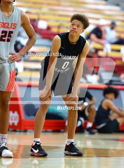 Thumbnail 1 in Harvard-Westlake vs. Etiwanda (Mater Dei Extravaganza) photogallery.