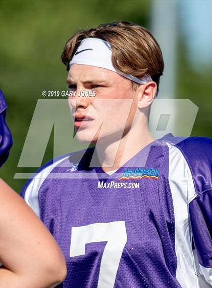 Thumbnail 2 in Lions All-Star 8-man Football Game (CIF Northern Section) photogallery.