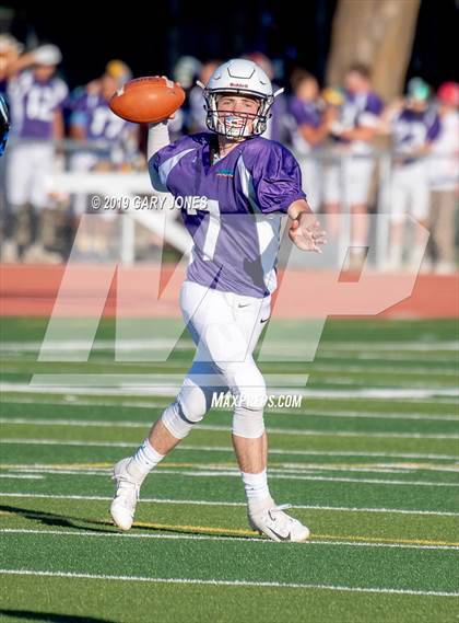 Thumbnail 2 in Lions All-Star 8-man Football Game (CIF Northern Section) photogallery.