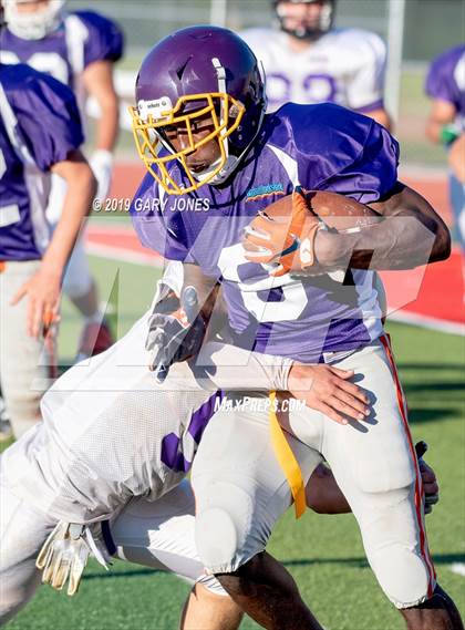 Thumbnail 3 in Lions All-Star 8-man Football Game (CIF Northern Section) photogallery.