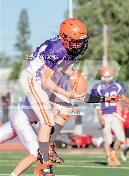 Thumbnail 3 in Lions All-Star 8-man Football Game (CIF Northern Section) photogallery.